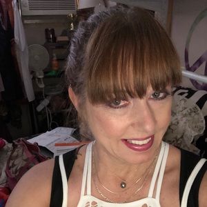 Meet your Posher, Carole